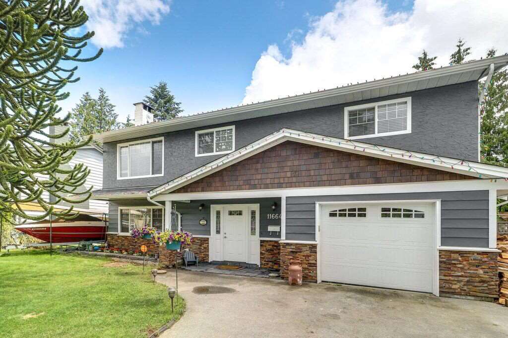 Main Photo: 11664 209 Street in Maple Ridge: Southwest Maple Ridge House for sale : MLS®# R2278498