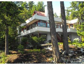 Photo 1: 9166 IONIAN Road in Halfmoon Bay: Halfmn Bay Secret Cv Redroofs House for sale (Sunshine Coast)  : MLS®# V774333