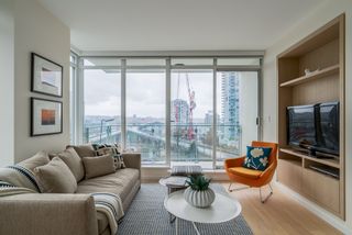 Photo 7: 806 1351 CONTINENTAL Street in Vancouver: Downtown VW Condo for sale in "MADDOX" (Vancouver West)  : MLS®# R2147393