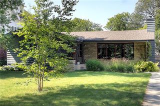 Photo 2: 133 Yale Avenue in Winnipeg: Crescentwood Single Family Detached for sale (1C)  : MLS®# 1922179