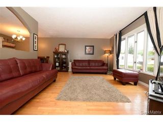 Photo 10: 15 BERENSON Avenue in Regina: Normanview West Single Family Dwelling for sale (Regina Area 02)  : MLS®# 503577