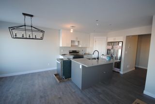 Photo 9: 592 MEADOWVIEW Drive: Fort Saskatchewan House Half Duplex for sale : MLS®# E4234544