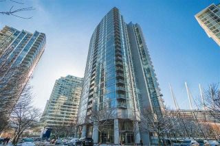 Photo 2: 2103 668 CITADEL PARADE in Vancouver: Downtown VW Condo for sale in "SPECTRUM 2" (Vancouver West)  : MLS®# R2244892