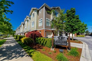 Main Photo: 20 1111 EWEN Avenue in New Westminster: Queensborough Townhouse for sale in "English Mews 2" : MLS®# R2882928