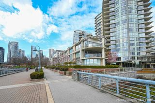 Photo 4: 303 1328 MARINASIDE Crescent in Vancouver: Yaletown Condo for sale in "THE CONCORD" (Vancouver West)  : MLS®# R2863830