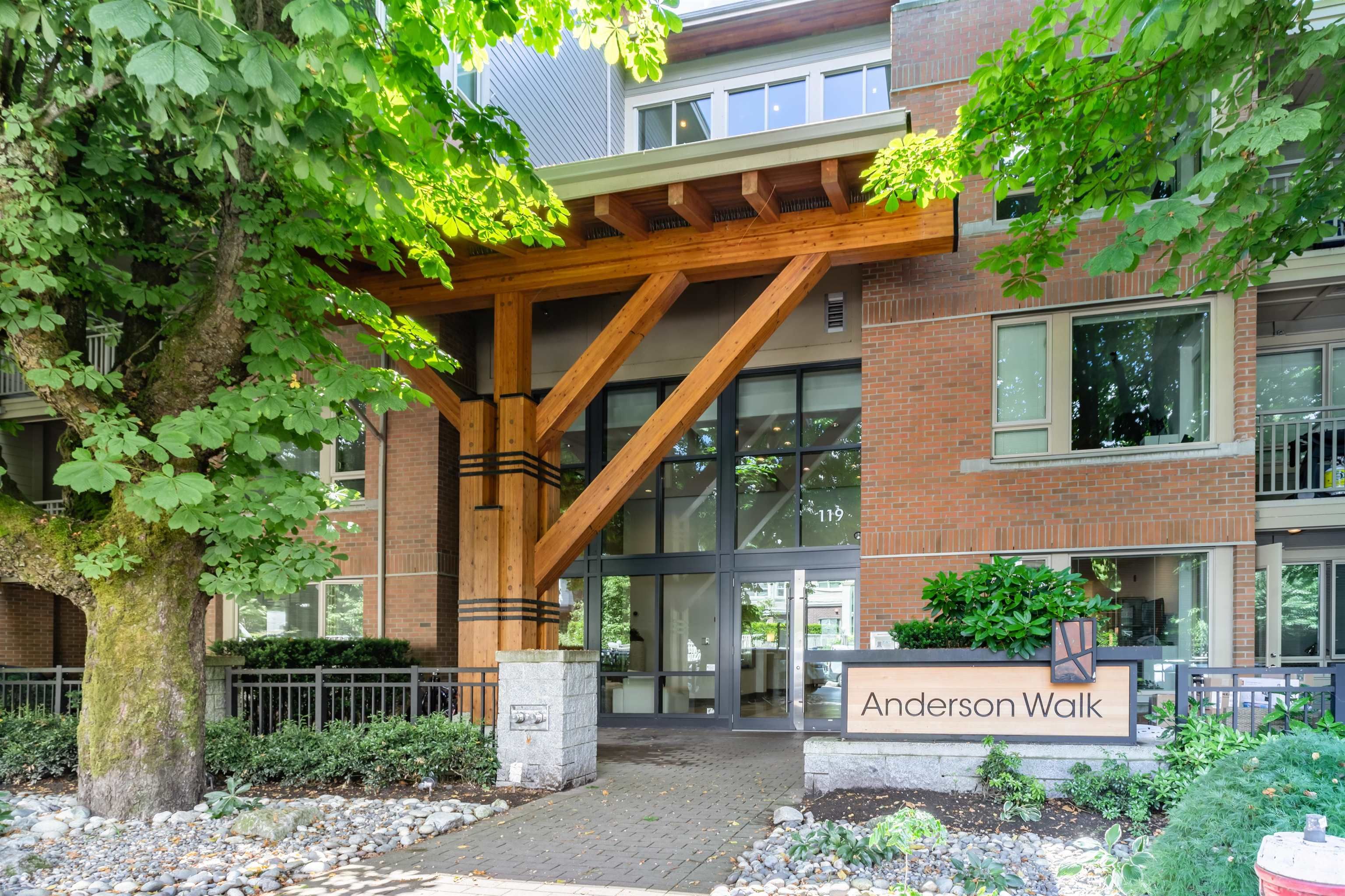 Main Photo: 113 119 W 22ND Street in North Vancouver: Central Lonsdale Condo for sale in "Anderson Walk" : MLS®# R2739590