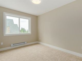 Photo 2: 402 1405 DAYTON Street in Coquitlam: Burke Mountain Townhouse for sale in "ERICA" : MLS®# R2104156