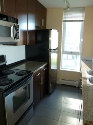 Photo 4: 1209 688 ABBOTT Street in Vancouver: Downtown VW Condo for sale in "Firenze II" (Vancouver West)  : MLS®# R2519088