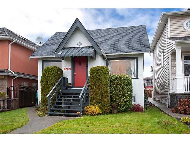 Main Photo: 2761 E 7TH Avenue in Vancouver: Renfrew VE House for sale (Vancouver East)  : MLS®# V920668