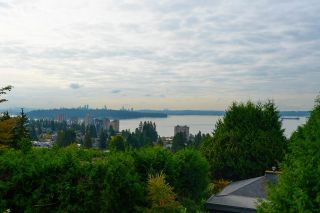 Photo 16: 2522 PALMERSTON Avenue in West Vancouver: Dundarave House for sale : MLS®# R2831961