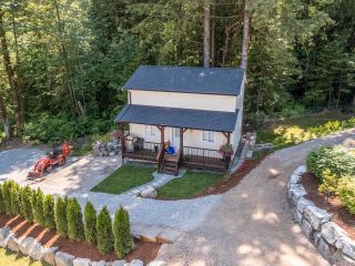 Photo 6: 10067 CHARLONG Terrace in Mission: Mission BC House for sale : MLS®# R2874233
