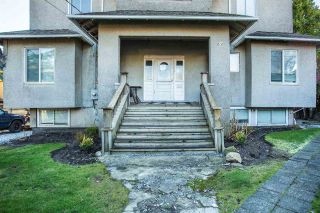 Photo 3: 613 ROBSON Avenue in New Westminster: Uptown NW Triplex for sale : MLS®# R2564802