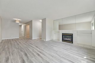 Photo 8: 718 21 Avenue NW in Calgary: Mount Pleasant Semi Detached (Half Duplex) for sale : MLS®# A1243772