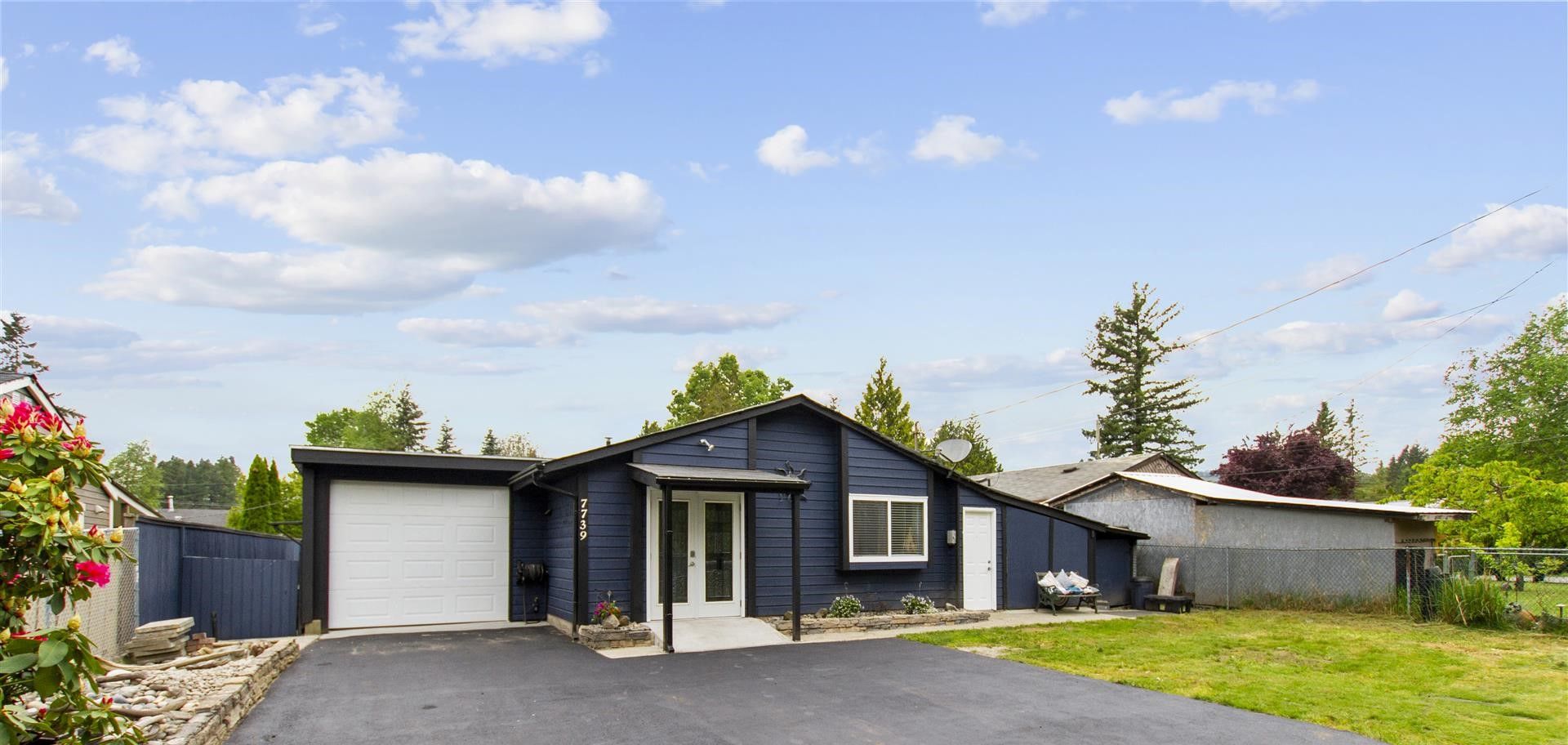 Main Photo: 7739 SWIFT Drive in Mission: Mission BC House for sale : MLS®# R2581709