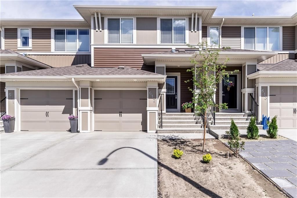 Main Photo: 617 HILLCREST Road SW: Airdrie Row/Townhouse for sale : MLS®# C4306050