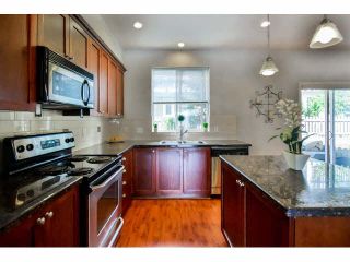Photo 10: 9 20159 68 Avenue in Langley: Willoughby Heights Townhouse for sale in "VANTAGE" : MLS®# F1449062