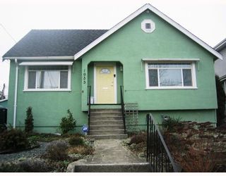 Photo 1: 1935 LONDON Street in New_Westminster: West End NW House for sale (New Westminster)  : MLS®# V752198