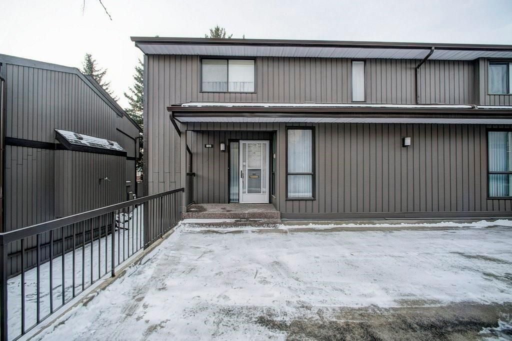 Main Photo: 1015 3240 66 Avenue SW in Calgary: Lakeview Row/Townhouse for sale : MLS®# C4274958