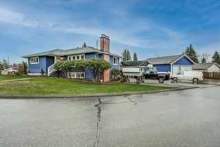 Photo 3: 7456 PLEASANTVIEW Crescent in Mission: Mission BC House for sale : MLS®# R2665680