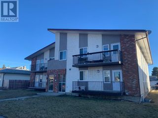 Photo 1: 4, 1739 St Edwards Boulevard N in Lethbridge: Condo for sale : MLS®# A2111085
