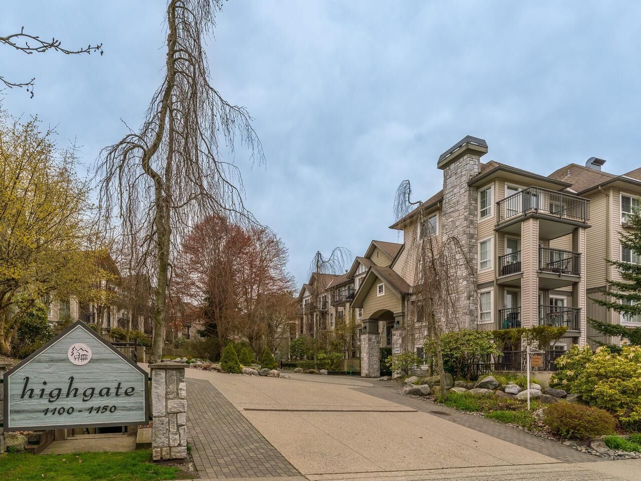 Main Photo: 160 1100 E 29TH Street in North Vancouver: Lynn Valley Condo for sale in "Highgate" : MLS®# R2792934
