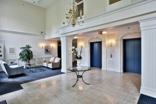 Photo 2: 212 5835 HAMPTON Place in Vancouver: University VW Condo for sale in "St. James" (Vancouver West)  : MLS®# R2037637