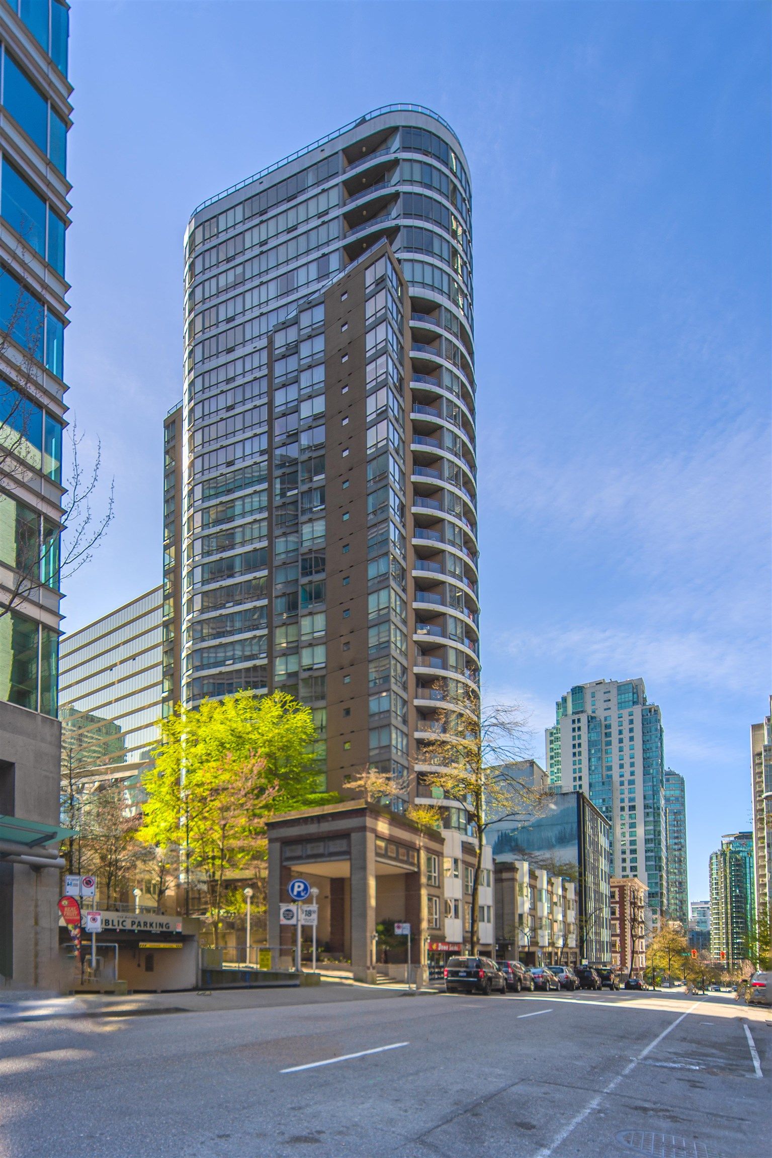 Main Photo: 1802 1166 MELVILLE Street in Vancouver: Coal Harbour Condo for sale (Vancouver West)  : MLS®# R2845915
