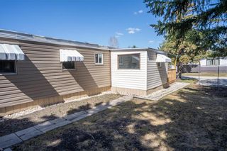 Photo 3: 2 Springwood Drive in Winnipeg: South Glen Residential for sale (2F)  : MLS®# 202321609