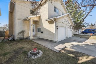 Photo 2: 105 Applewood Place SE in Calgary: Applewood Park Semi Detached (Half Duplex) for sale : MLS®# A2045491