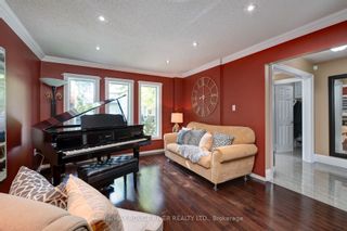 Photo 6: 14 Sabbe Crescent in Ajax: Northwest Ajax House (2-Storey) for sale : MLS®# E6811152