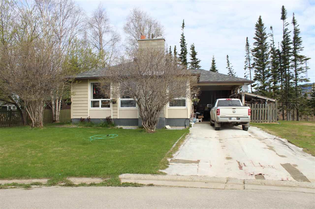 Main Photo: 23 PINE Crescent in Mackenzie: Mackenzie -Town House for sale (Mackenzie (Zone 69))  : MLS®# R2537848
