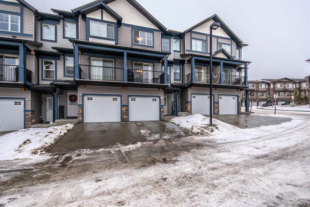 Main Photo: 451 Sage Hill Grove NW in Calgary: Sage Hill Row/Townhouse for sale : MLS®# A2016657