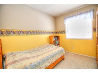 Photo 32: 16118 EVERSTONE Road SW in Calgary: Evergreen House for sale : MLS®# C4085775