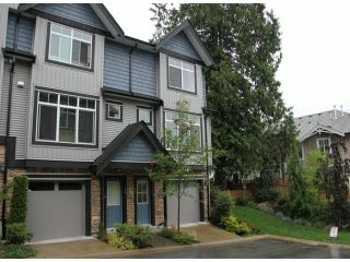 Photo 1: 43 6299 144TH Street in Surrey: Sullivan Station Townhouse for sale in "Altura" : MLS®# F1418552