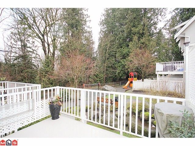 Main Photo: 72 8844 208TH Street in Langley: Walnut Grove Townhouse for sale in "MAYBERRY" : MLS®# F1204629