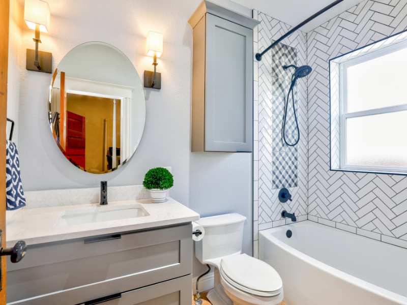 Spruce Up the Bathrooms Before You Sell: Affordable DIY Tips