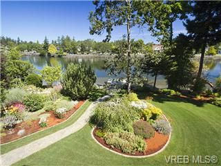 Photo 16: 1376 Treebank Rd. W. in Victoria: Es Kinsmen Park House for sale (Esquimalt)  : MLS®# 313295