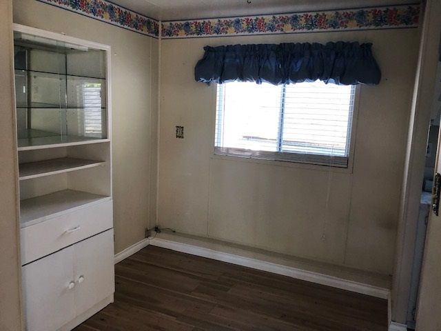 Photo 9: Photos: 6 12868 229 Street in Maple Ridge: East Central Manufactured Home for sale in "ALOUETTE SENIORS MOBILE HOME PARK" : MLS®# R2467469