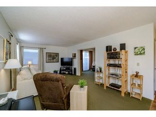 Photo 8: 303 20460 54 Avenue in Langley: Langley City Condo for sale in "Wheatcroft Manor" : MLS®# R2212141