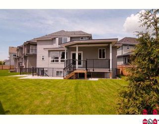 Photo 10: 6468 189A Street in Surrey: Cloverdale BC House for sale (Cloverdale)  : MLS®# F2919388