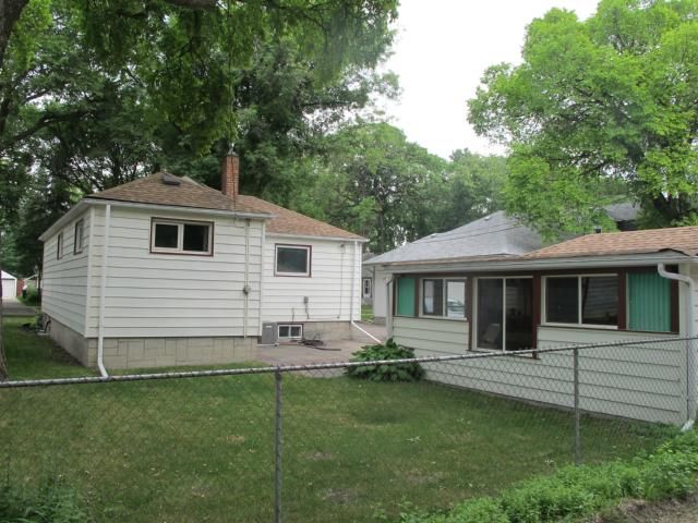 Photo 4: Photos:  in WINNIPEG: East Kildonan Residential for sale (North East Winnipeg)  : MLS®# 1314898