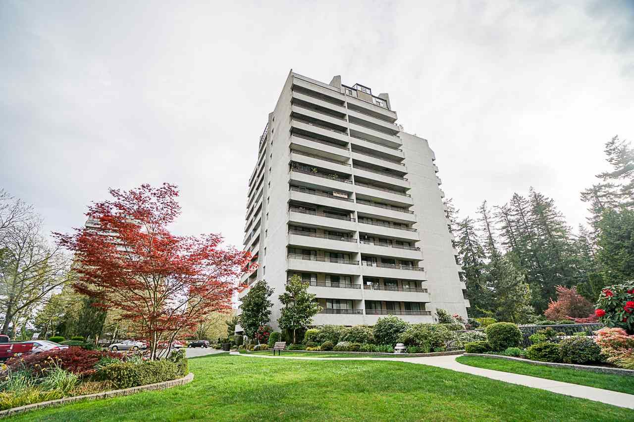 Main Photo: 1402 4194 MAYWOOD Street in Burnaby: Metrotown Condo for sale in "PARK AVENUE TOWERS" (Burnaby South)  : MLS®# R2570187