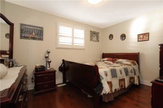 Photo 5: 704 Coulson Avenue in Milton: Timberlea House (Bungalow) for sale : MLS®# W3620366