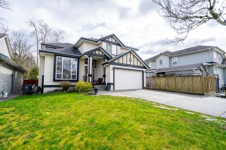 Main Photo: 6866 184A Street in Surrey: Cloverdale BC House for sale (Cloverdale)  : MLS®# R2877746