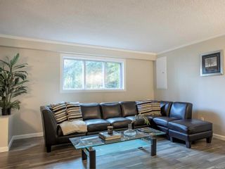 Photo 6: 2442 Tanner Rd in Central Saanich: CS Tanner House for sale : MLS®# 858752