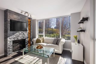 Photo 2: 409 822 SEYMOUR Street in Vancouver: Downtown VW Condo for sale in "L'Aria" (Vancouver West)  : MLS®# R2444426