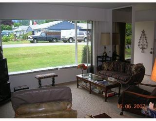Photo 3: 1351 COTTONWOOD in North_Vancouver: Norgate House for sale in "NORGATE" (North Vancouver)  : MLS®# V653890