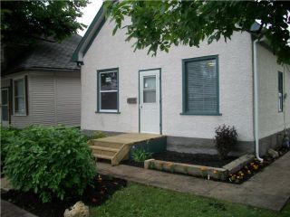 Photo 1: 563 LARSEN Avenue in WINNIPEG: East Kildonan Residential for sale (North East Winnipeg)  : MLS®# 1011787