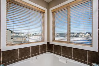 Photo 16: 2081 Luxstone Boulevard SW: Airdrie Detached for sale : MLS®# A1073784