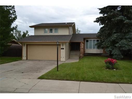 Main Photo: 306 Dore Way in Saskatoon: Lawson Heights Single Family Dwelling for sale (Saskatoon Area 03)  : MLS®# 544374